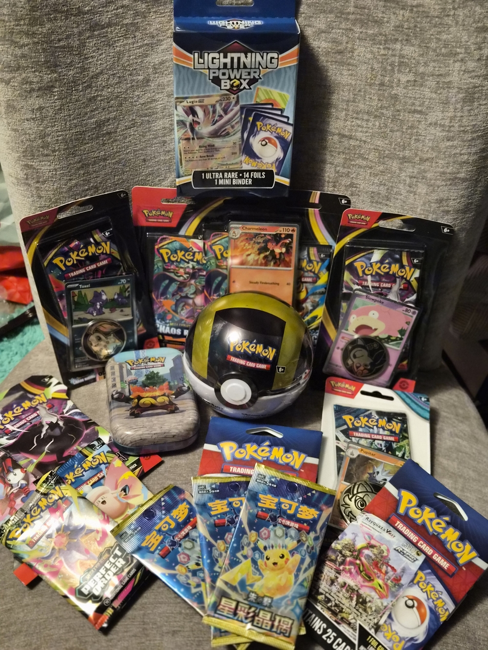 Pokemon Black & Yellow Poké Ball Tin with Assorted Booster Packs